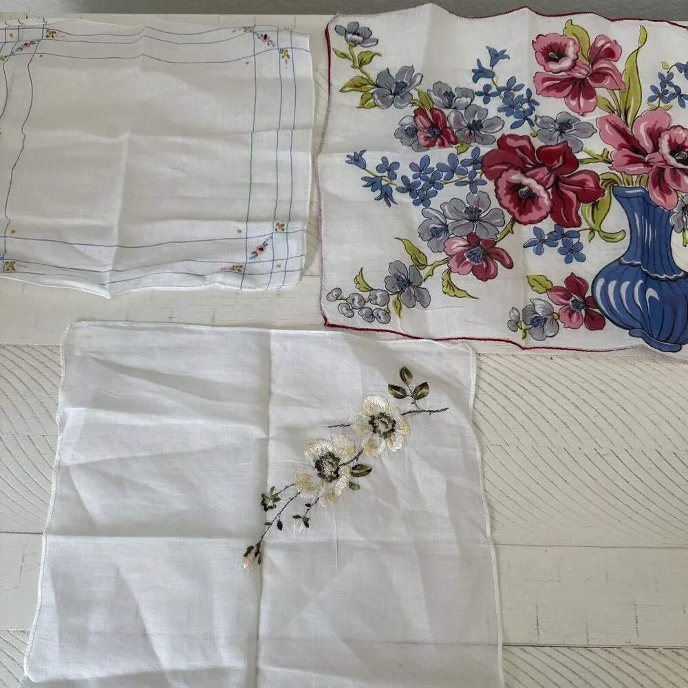 Vintage Hankie Floral Embroidered Lot Of 3 Ladies Handkerchief Victorian‎ Womens